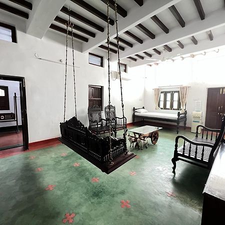 Laxmi Nivas 1949 Bed & Breakfast Secunderabad Bagian luar foto