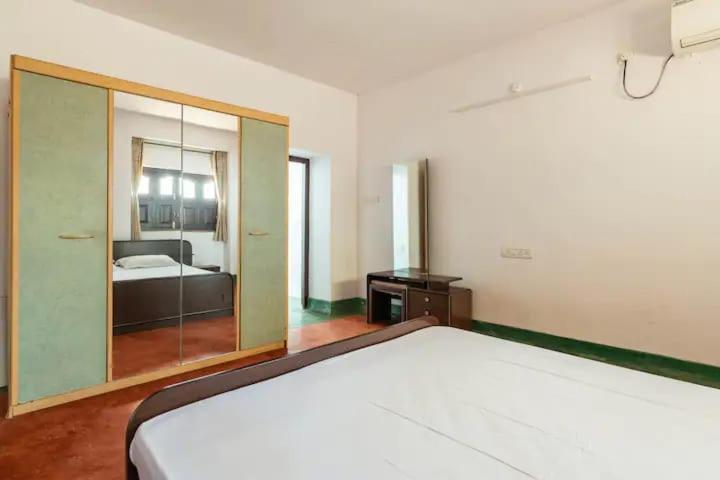 Laxmi Nivas 1949 Bed & Breakfast Secunderabad Bagian luar foto